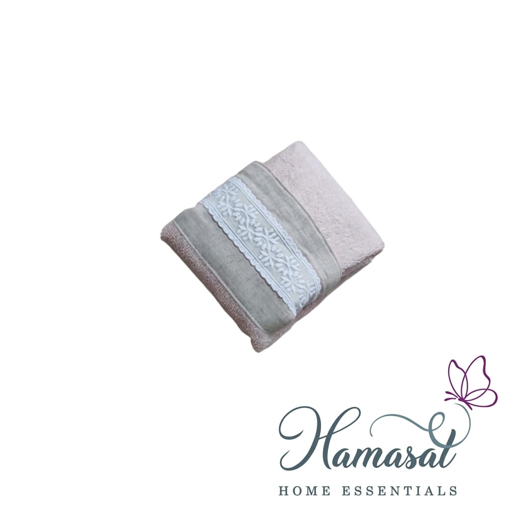 Fine Appliqué Embroidered Towel (30x50)