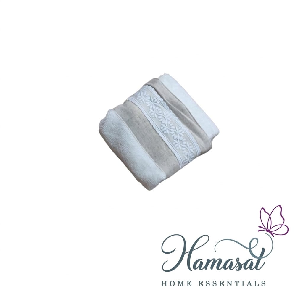 Fine Appliqué Embroidered Towel (30x50)