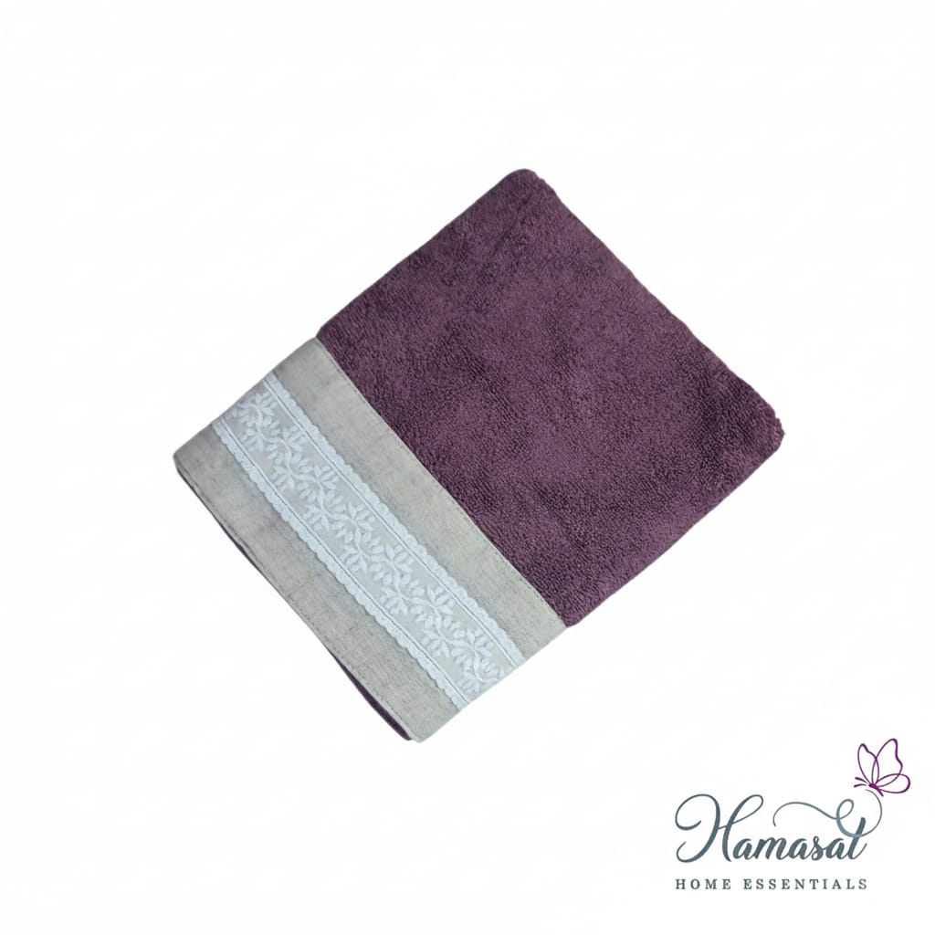 Fine Appliqué Embroidered Towel (50x90)